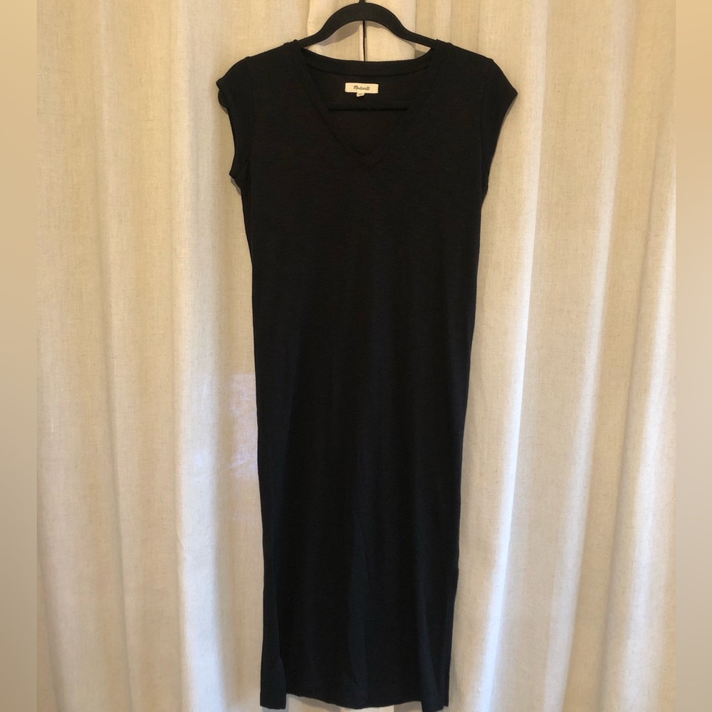 Madewell Black V-Neck Cap Sleeve Midi Dress